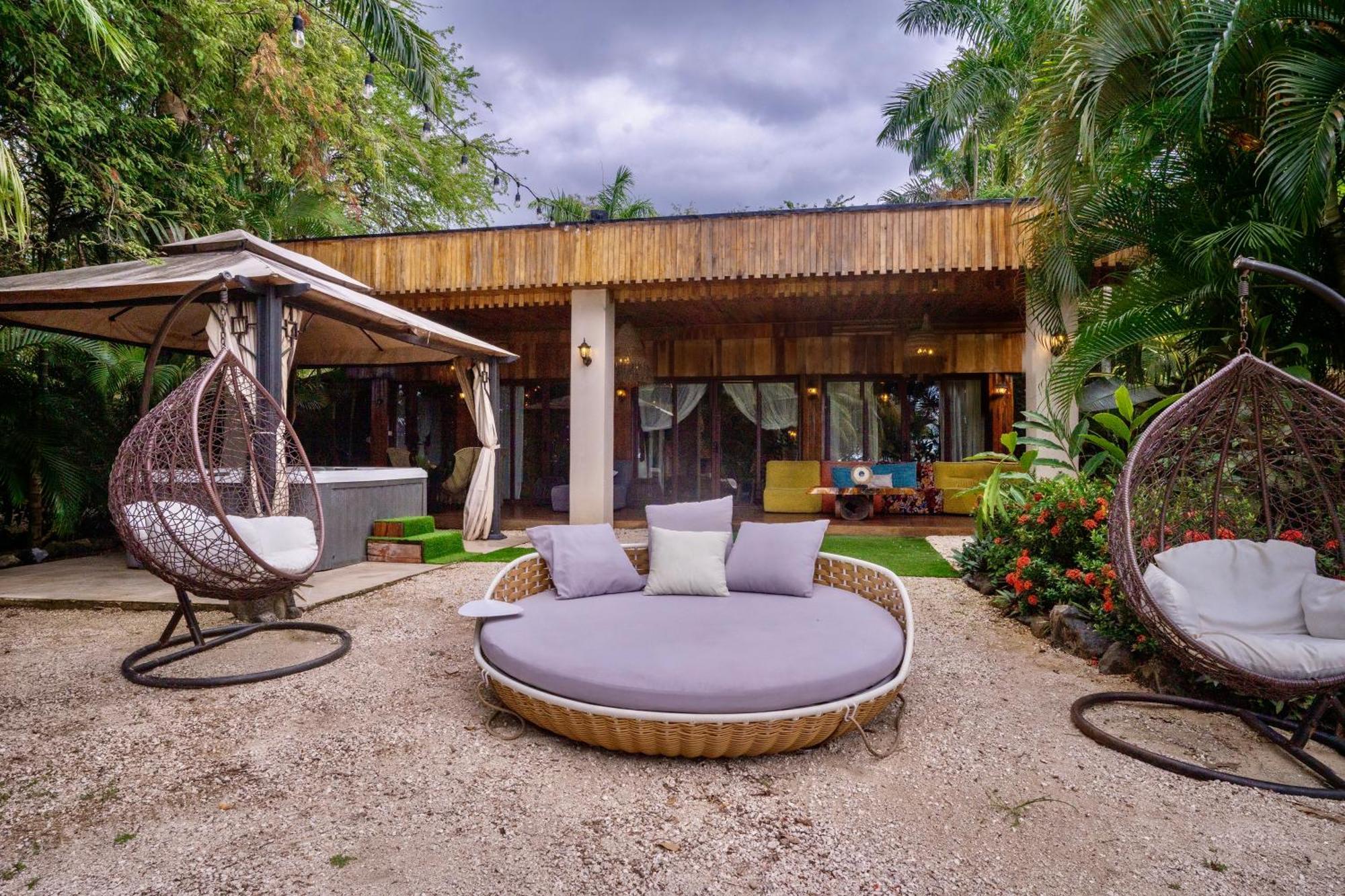Ocho Artisan Bungalows (Adults Only) 타마린도 외부 사진