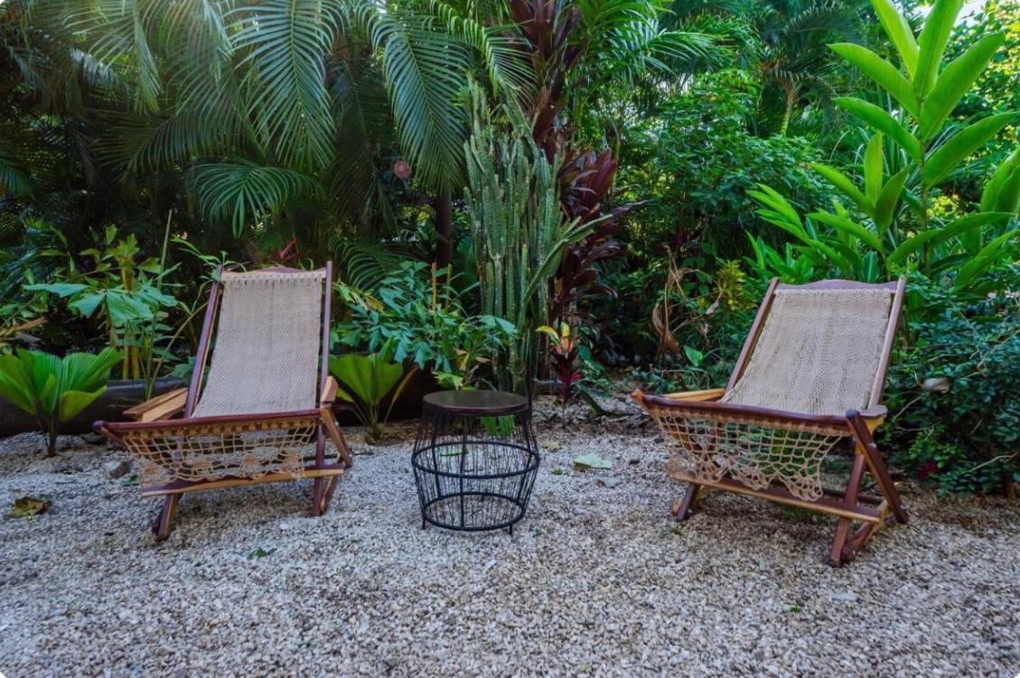 Ocho Artisan Bungalows (Adults Only) 타마린도 외부 사진