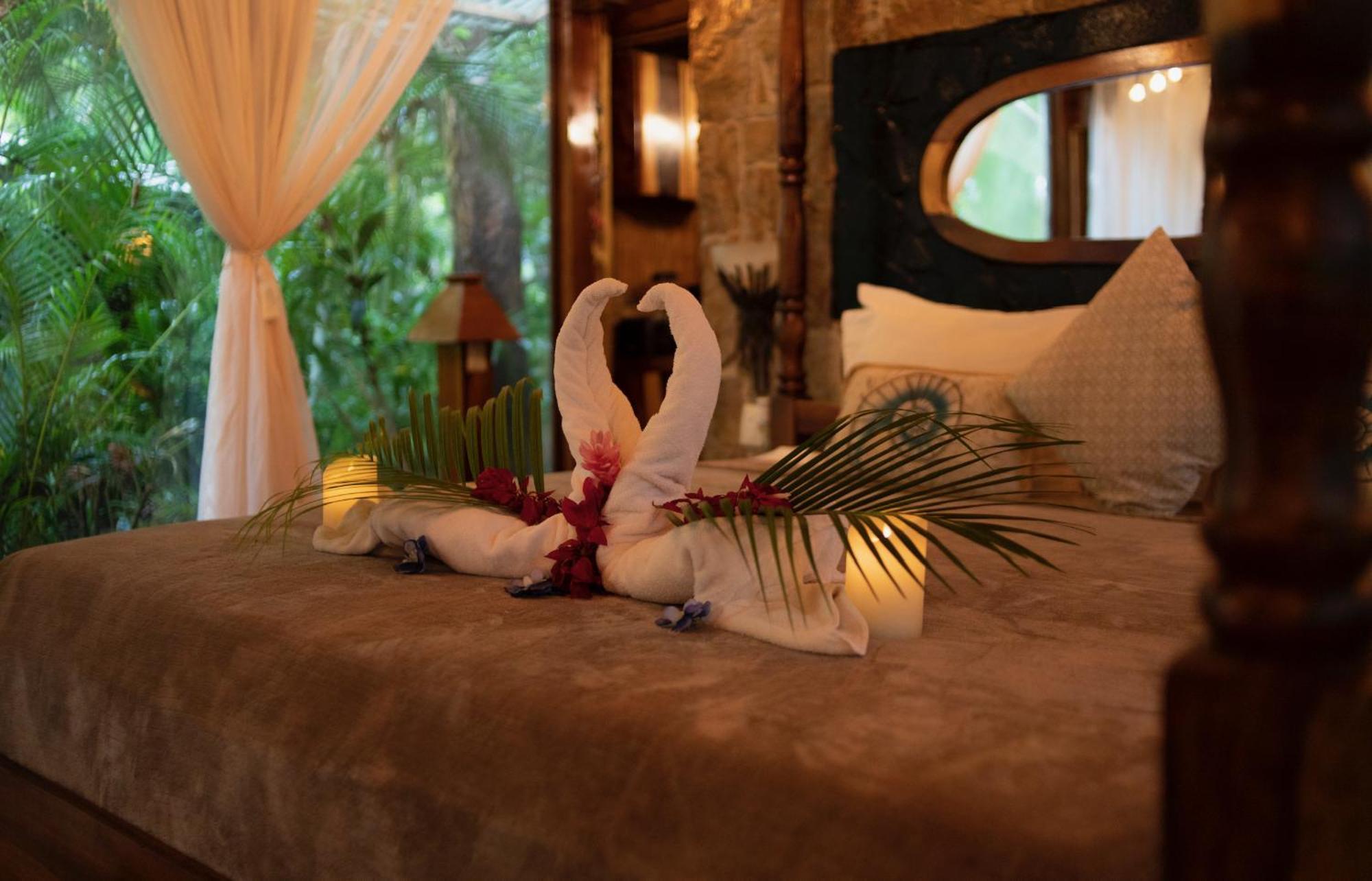 Ocho Artisan Bungalows (Adults Only) 타마린도 외부 사진